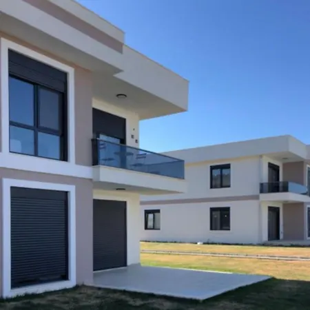 Kolayli Plus 1 Apartment Ayvalik